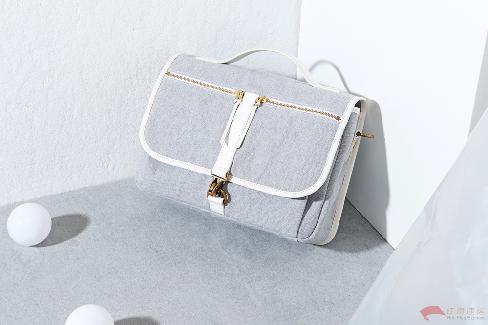 16396266136202.jpg 攝圖網(wǎng)_500990327_包包女士男士手提包錢包斜挎包背包(企業(yè)商用)_副本.jpg